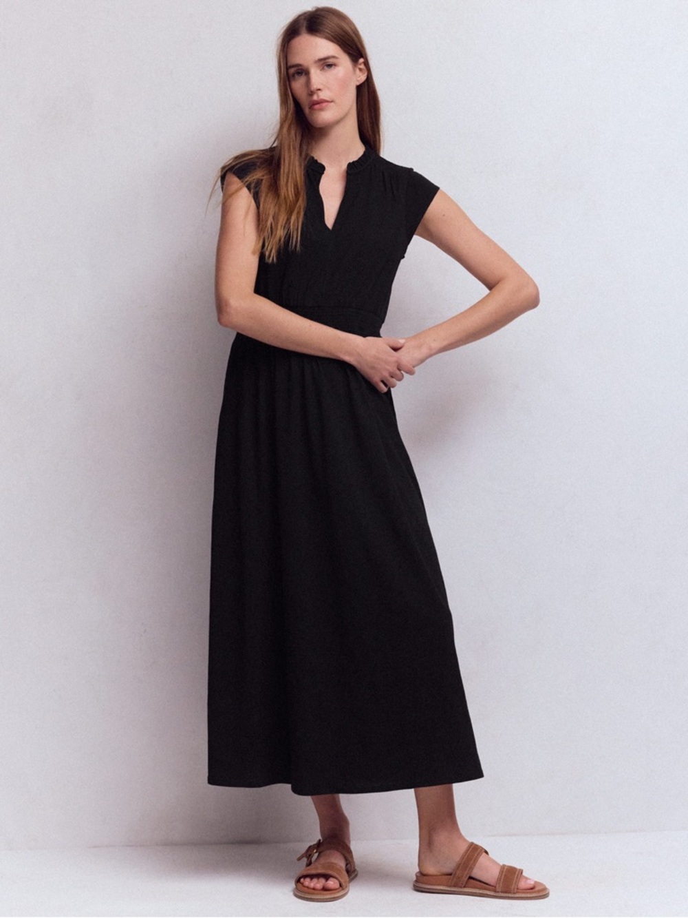Boden | Alba Smocked Jersey Midi Dress | Black | 10
